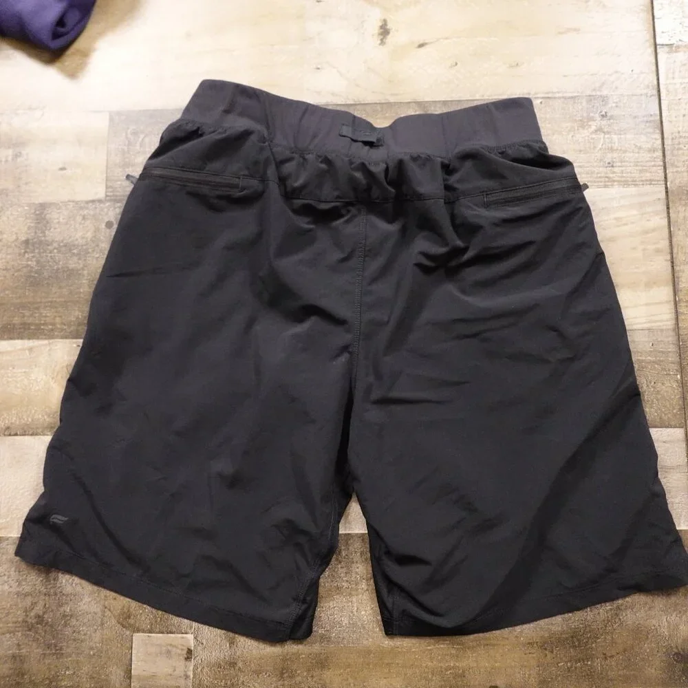 Fabletics‎ Men’s Bundle Medium – Joggers & Lined Athletic Shorts
